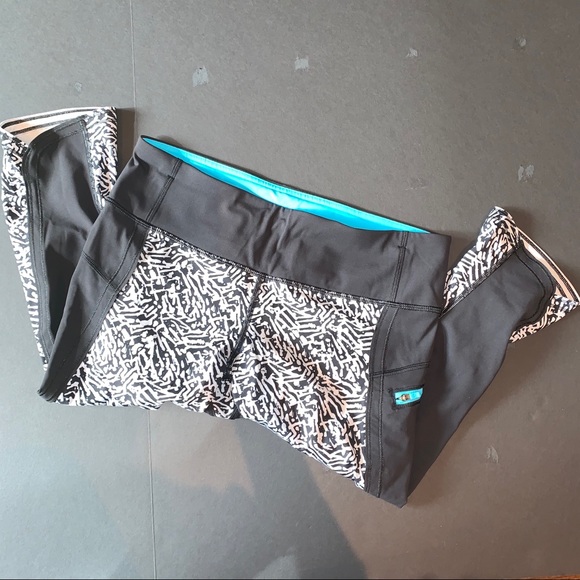 Lululemon CA35801 RN106259 Cropped Leggings Size 8 - Picture 2 of 5